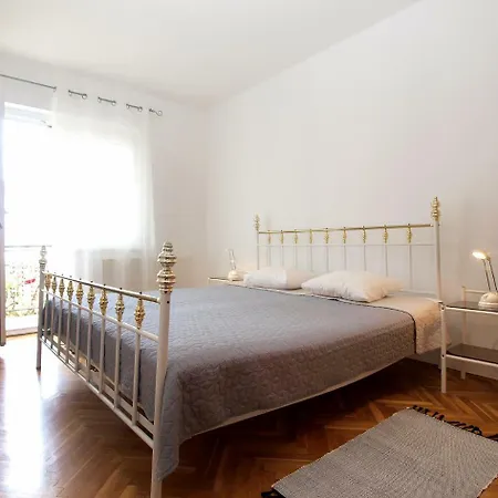 Livio 1830 Pula