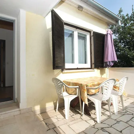 Apartment Livio 1830